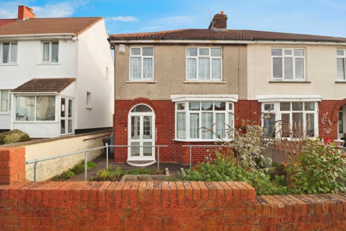 3 Bedroom Semi-Detached House For Sale In White Lodge Road, Staple Hill, Bristol, BS16
