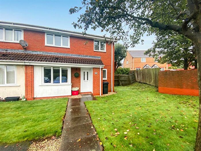 2 Bedroom End Of Terrace House To Rent In Measham, Swadlincote, DE12