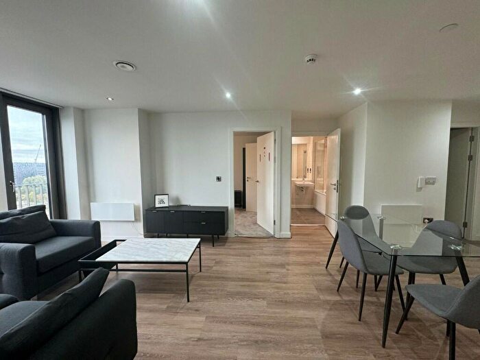 2 Bedroom Apartment To Rent In Store Street, Manchester, Greater Manchester, M1
