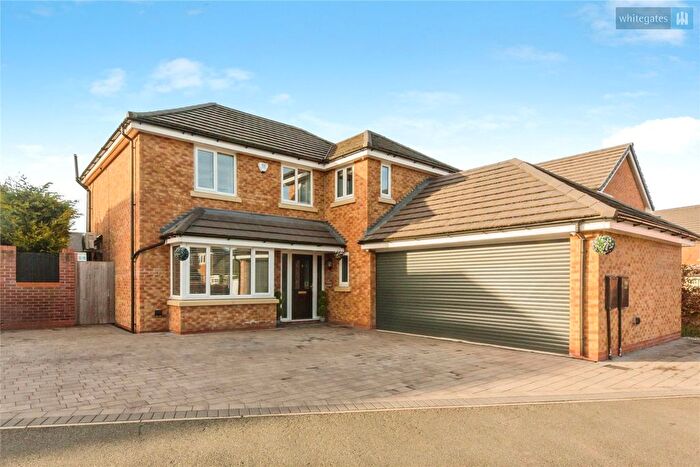 4 Bedroom Detached House For Sale In Ellis Close, Shavington, Crewe, Cheshire, CW2
