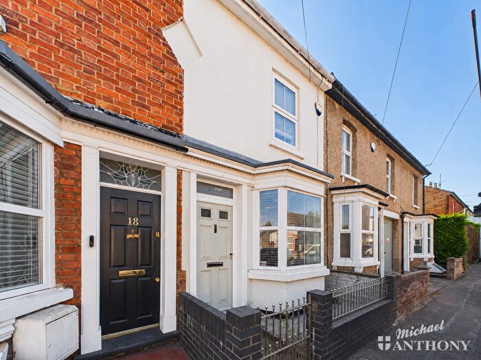 2 Bedroom Terraced House For Sale In Regent Street, Leighton Buzzard, Bedfordshire, LU7