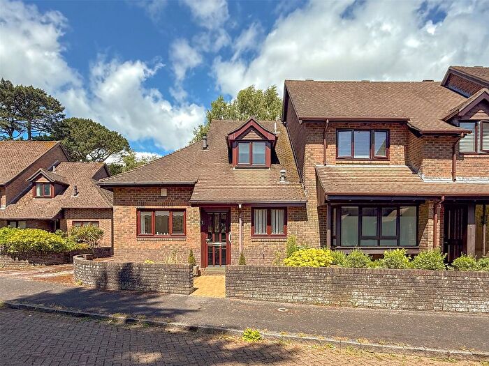 3 Bedroom Semi-Detached House For Sale In Woodley Gardens, Lymington, Hampshire, SO41