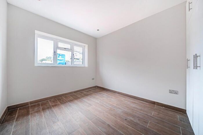 2 Bedroom Bungalow For Sale In Fairmont Close, Belvedere, Kent, DA17