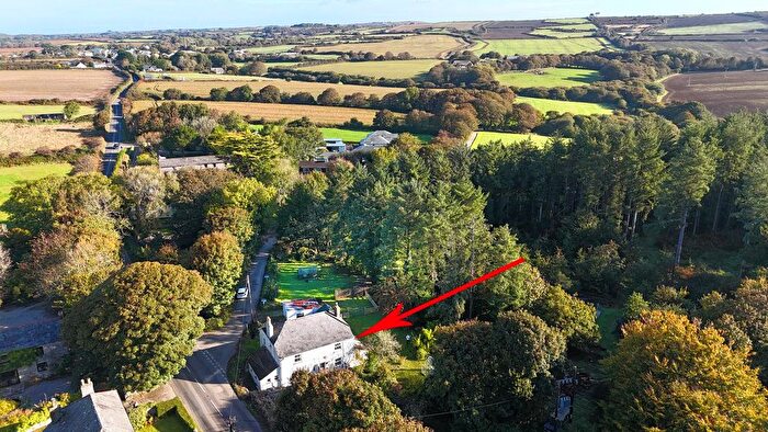 2 Bedroom Country House For Sale In Crowntown, Helston, TR13