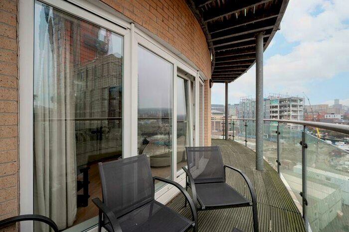 2 Bedroom Apartment To Rent In Coode House, Millsands, Sheffield, S3