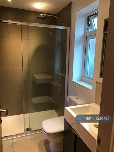 2 Bedroom Semi-Detached House To Rent In Rosebery Road, London, N10