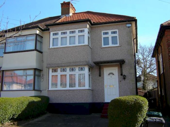 3 Bedroom Semi-Detached House To Rent In Grange Hill, Edgware, HA8