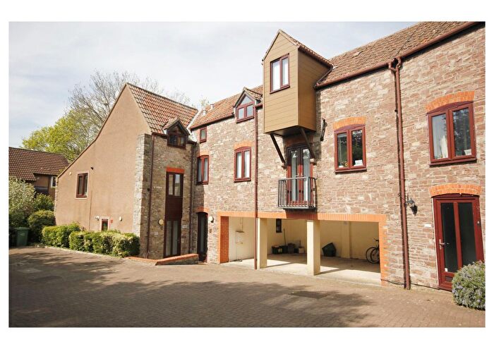 2 Bedroom Flat To Rent In Park Road, Thornbury, Bristol, BS35