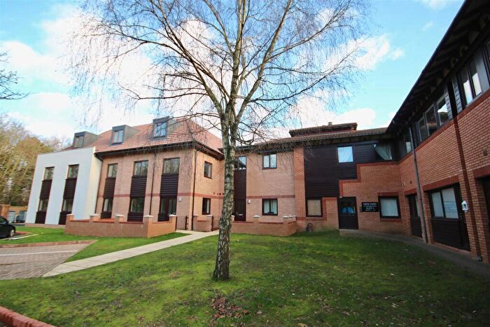 1 Bedroom Apartment For Sale In Wickham Road, Fareham, Hampshire, PO16