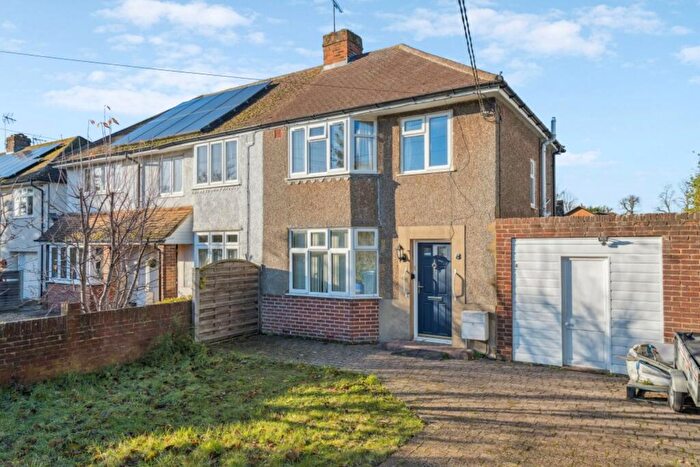 3 Bedroom Semi Detached House For Sale In Berryfield Road, Princes Risborough, HP27