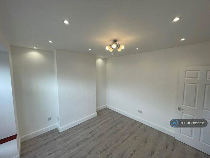 2 Bedroom Detached House To Rent In Westholme Gardens, Newcastle Upon Tyne, NE15