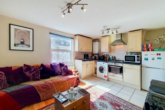 1 Bedroom Flat To Rent In Castelnau, London, SW13