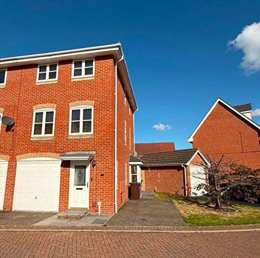 3 Bedroom Terraced House To Rent In Millers View, Ipswich, IP1