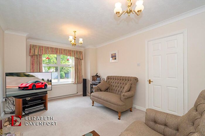4 Bedroom Detached House For Sale In Greenland Court, Coventry, CV5