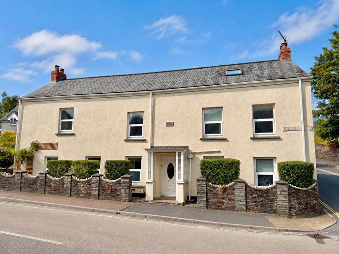 5 Bedroom Detached House For Sale In High Street, Camelford, PL32