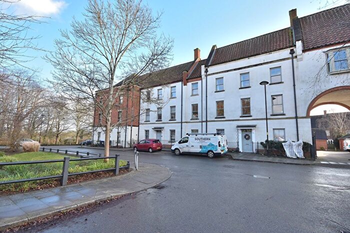 Studio For Sale In Clickers Drive, Northampton, NN5