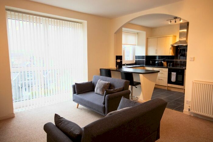 2 Bedroom Flat To Rent In Broomhill Road, Holburn, Aberdeen, AB10