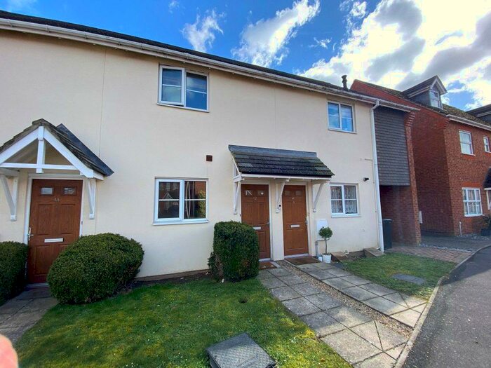 2 Bedroom Maisonette To Rent In Horne Road Thatcham, RG19