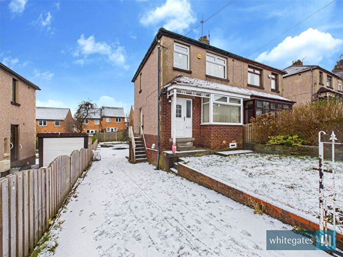 3 Bedroom Semi Detached House For Sale In Southmere Terrace, Bradford, West Yorkshire, BD7