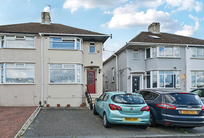 3 Bedroom Semi-Detached House For Sale In Montagu Road, Oxford, Oxfordshire, OX2