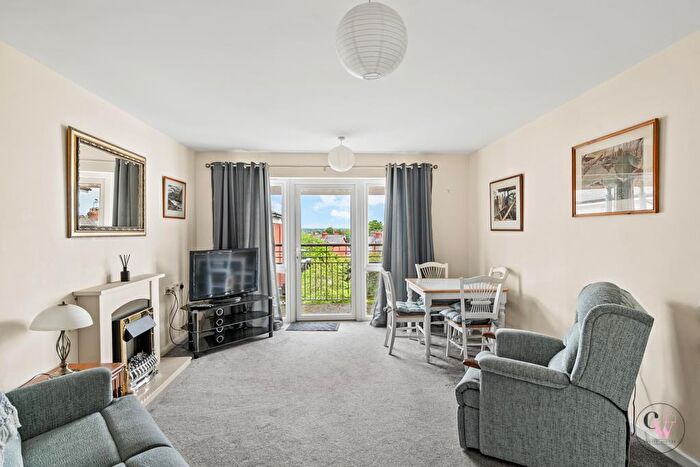 2 Bedroom Apartment For Sale In East Road, Middlewich, CW10