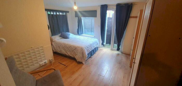 Studio To Rent In Anson Road, NW2