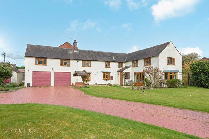 4 Bedroom Detached House For Sale In Back Lane, No Mans Heath, Tamworth, B79