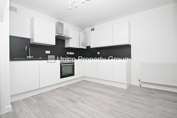 1 Bedroom Maisonette To Rent In Ford Road, London, E3