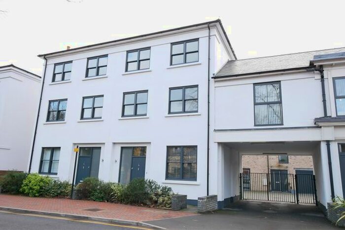 3 Bedroom Town House To Rent In Carriage Court, North Road, Hertford, SG14