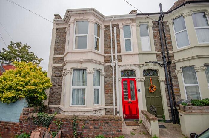 3 Bedroom End Of Terrace House For Sale In Camelford Road, Greenbank, Bristol, BS5