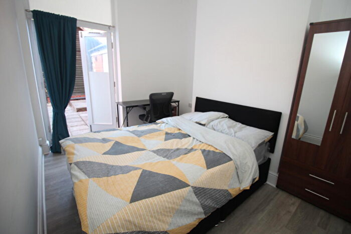 1 Bedroom Semi-Detached House To Rent In West Parade, Lincoln, Lincolnshire, LN1