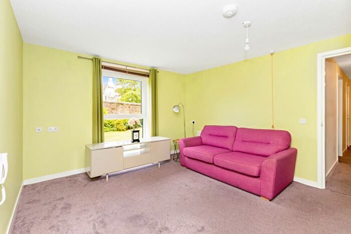1 Bedroom Flat For Sale In / Oswald Road, Grange, Edinburgh, EH9