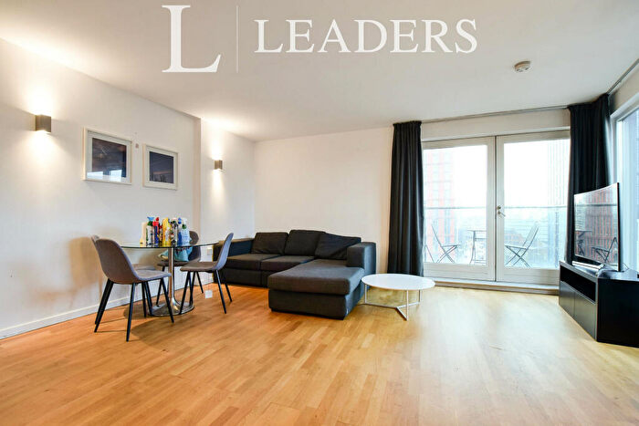 2 Bedroom Apartment To Rent In Skyline Central, Goulden Street, Manchester, M4
