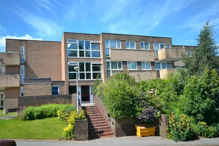 2 Bedroom Flat For Sale In Kenelm Court, Tollbar End, Coventry, CV3