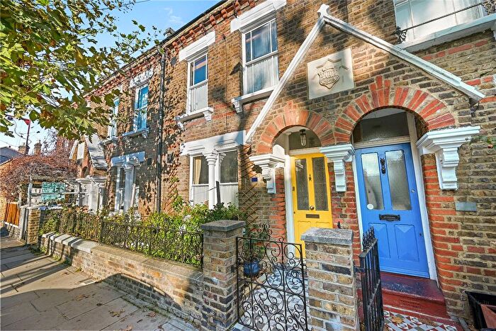 4 Bedroom Terraced House For Sale In Ilbert Street, London, W10