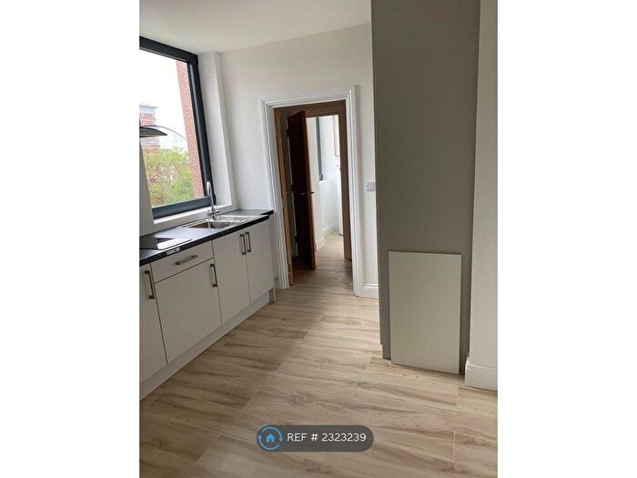 Studio To Rent In Studio, Hounslow, TW3