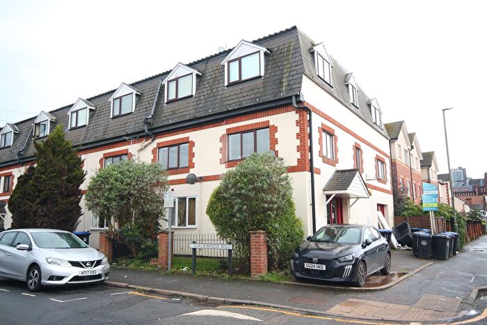 1 Bedroom Flat To Rent In Walton Road, Woking, GU21