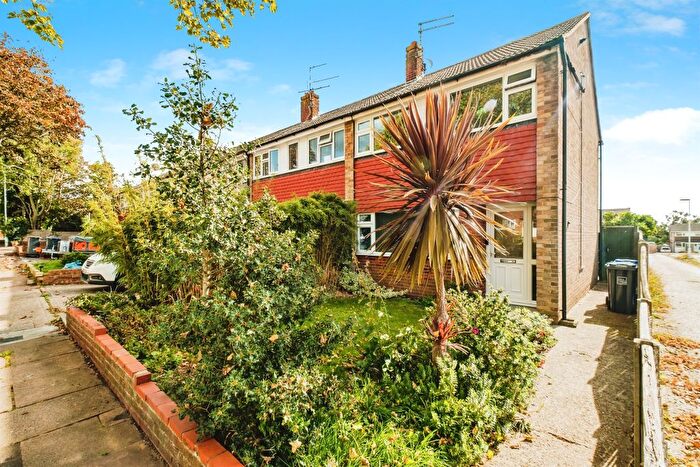 2 Bedroom End Terrace House For Sale In Brendon Road, Worthing, BN13