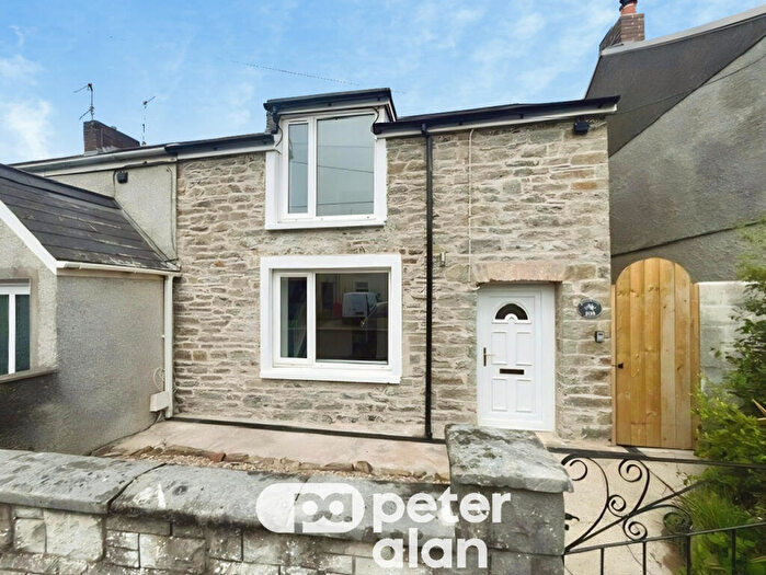 3 Bedroom End Of Terrace House To Rent In High Street, Kenfig Hill, CF33