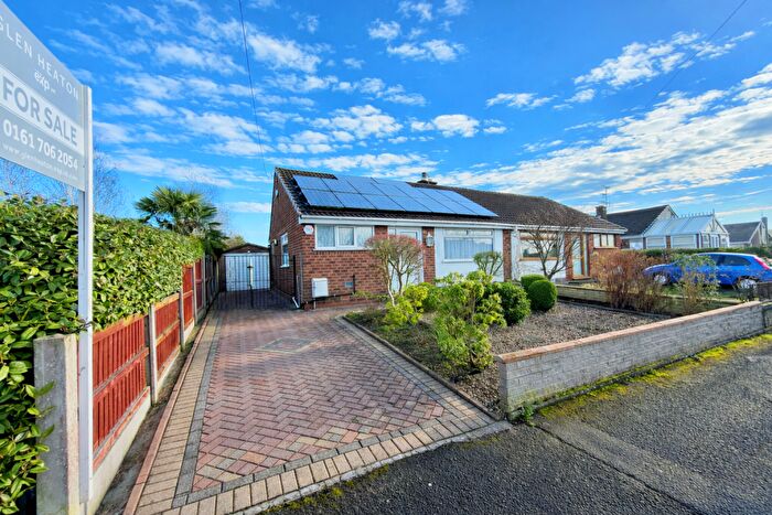 1 Bedroom Semi-Detached Bungalow For Sale In Woodcroft, Offerton, Stockport, SK2