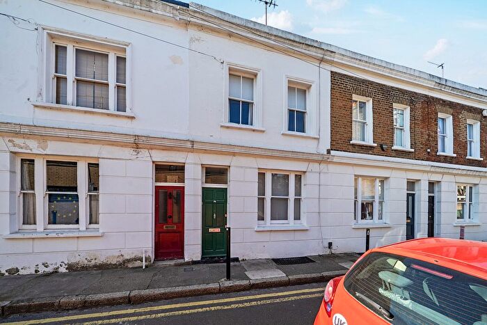 3 Bedroom Terraced House For Sale In Churchfields, London, SE10