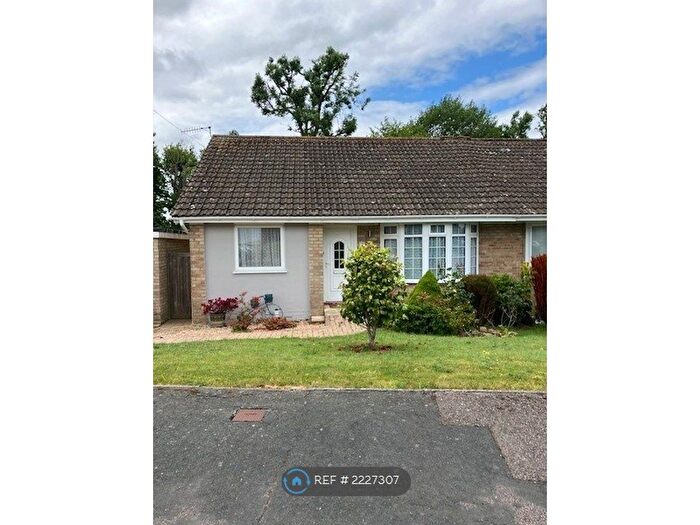 2 Bedroom Bungalow To Rent In Rowan Close, East Sussex, TN37