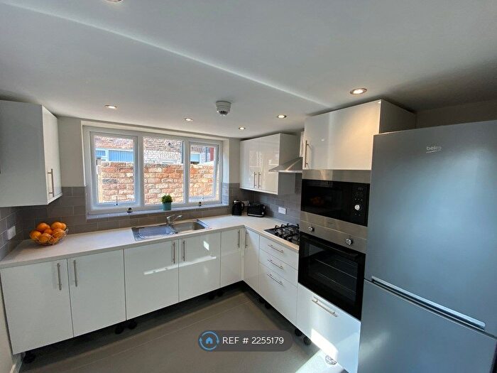 5 Bedroom Terraced House To Rent In Blantyre Road, Liverpool, L15