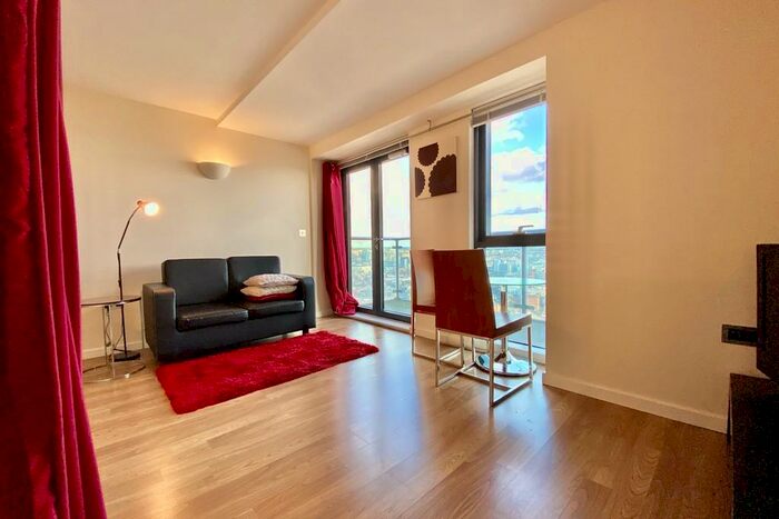 1 Bedroom Apartment To Rent In Bridgewater Place, Leeds, LS11