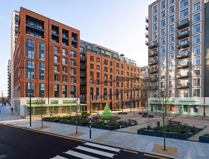 3 Bedroom Flat For Sale In Brent Cross Town, Brent Cross, NW2