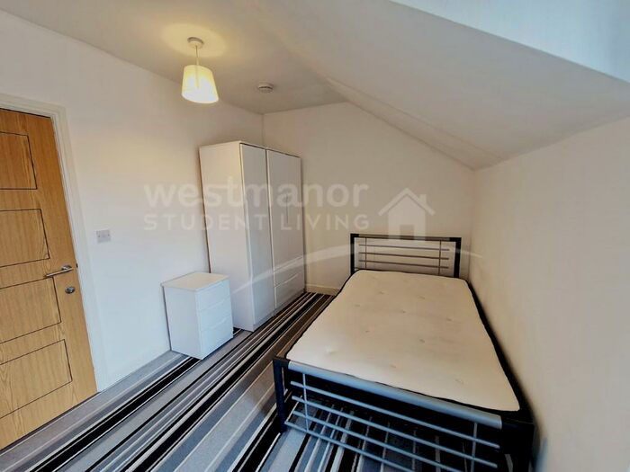 2 Bedroom Apartment To Rent In - Prebend Street, Leicester, LE2