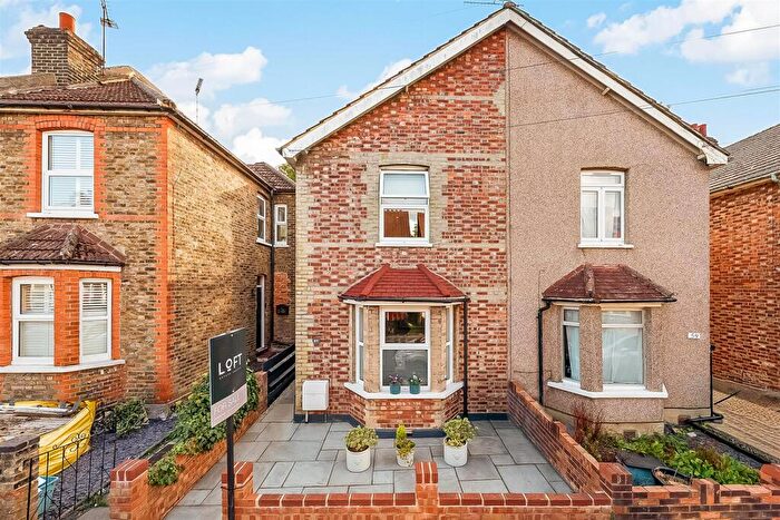 2 Bedroom Semi-Detached House For Sale In Little Roke Avenue, Kenley, CR8
