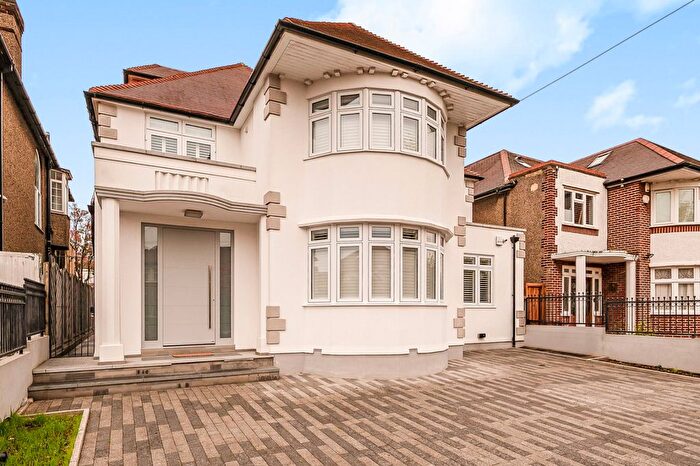 5 Bedroom Detached House For Sale In Rowdon Avenue, London, NW10