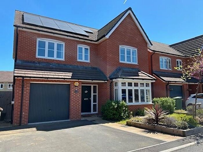 4 Bedroom Detached House To Rent In Eddy Croft, Cam, GL11