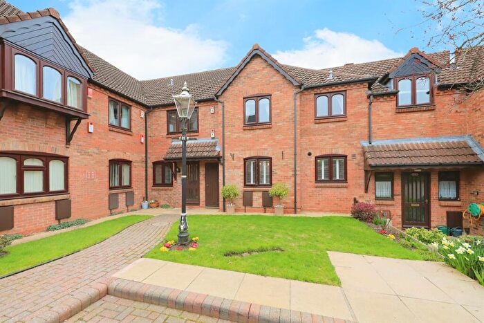 2 Bedroom Apartment For Sale In Woodfield, Belbroughton, Stourbridge, DY9